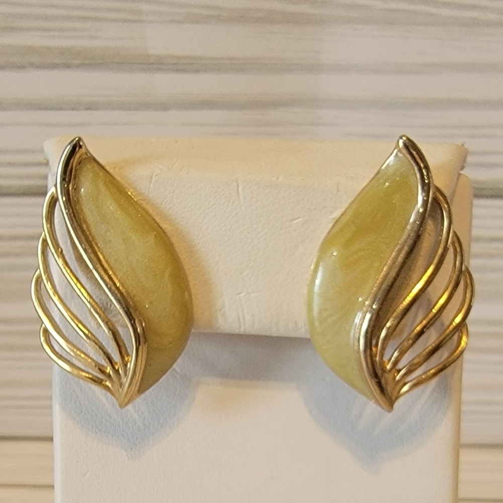 Vintage Monet Gold Tone Pale Green Pearlescent Sculptural Pierced Earrings